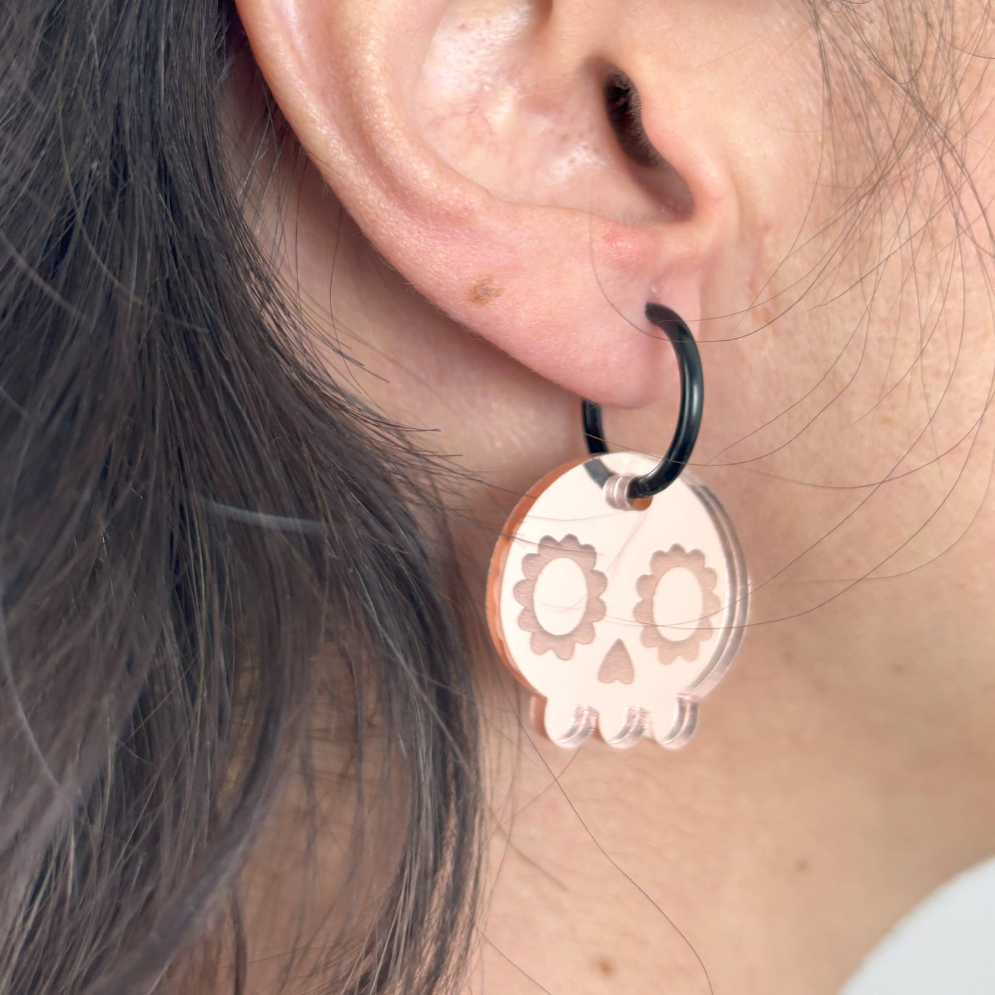 Pendientes Calavera Kawai efecto espejo Pendientes largos Lolailo Oro rosa